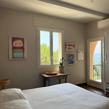 Echappee Mediterraneenne, A Deux Pas Des Criques * Saint-Raphael (Var)